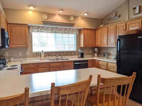 1771 Pinehurst Dr, Springfield, OH 45502 photo 3