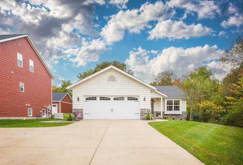 459 Ridgeland Dr, Howard, OH 43028 photo 1