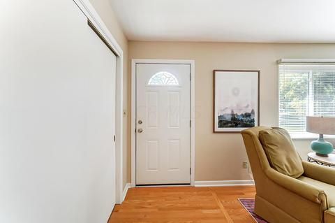2811 Halstead Rd, Columbus, OH 43221 photo 5