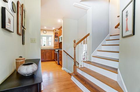 2811 Halstead Rd, Columbus, OH 43221 photo 23