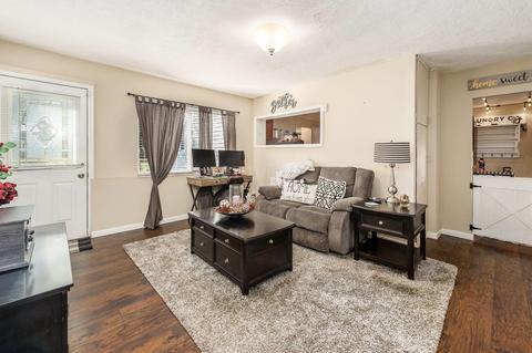 2466 E Howard Rd, Obetz, OH 43207 photo 14