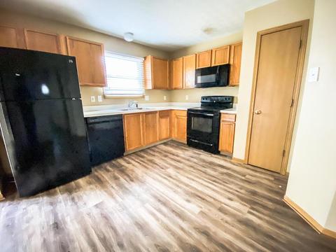 287 Iris Trail Dr, Galloway, OH 43119 photo 3