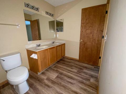 287 Iris Trail Dr, Galloway, OH 43119 photo 10