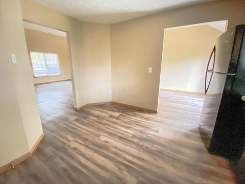 287 Iris Trail Dr, Galloway, OH 43119 photo 5