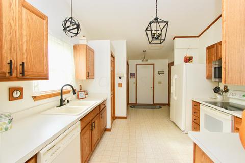 3048 Gooding Rd, Marion, OH 43302 photo 9