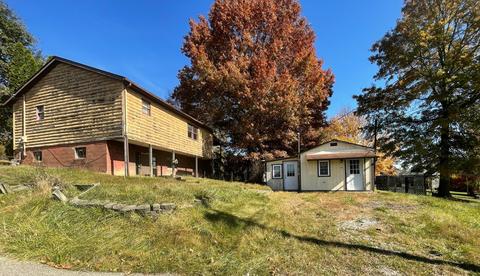 63 Cherry Ln, New Concord, OH 43762