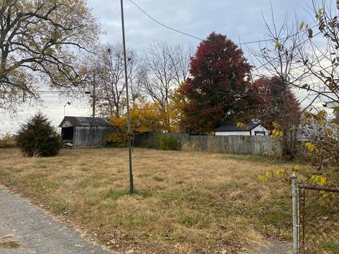 813 Clinton St, Circleville, OH 43113 photo 6