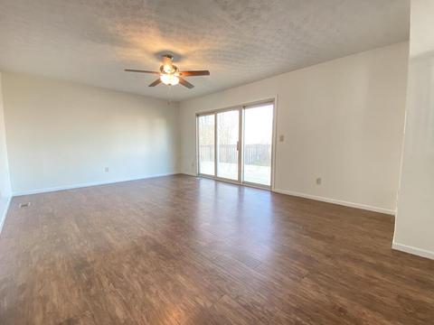 747 Bledsoe Dr, Galloway, OH 43119 photo 5