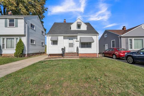 3114 Heresford Dr, Parma, OH 44134
