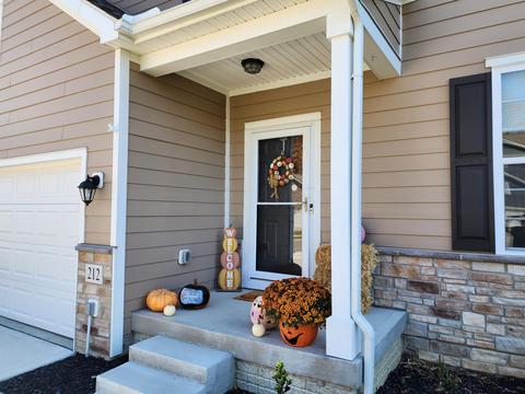 212 Jay Ct, Delaware, OH 43015 photo 2