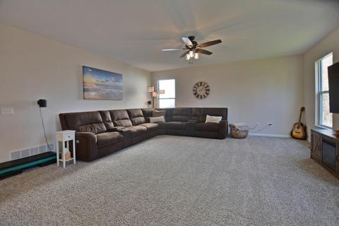 212 Jay Ct, Delaware, OH 43015 photo 6