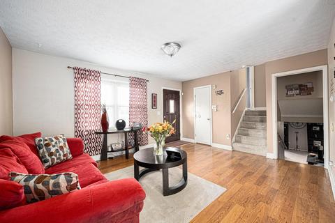 3322 Everson Rd W, Columbus, OH 43232 photo 1
