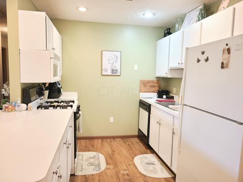 688 Scott Dr, Ontario, OH 44906 photo 8