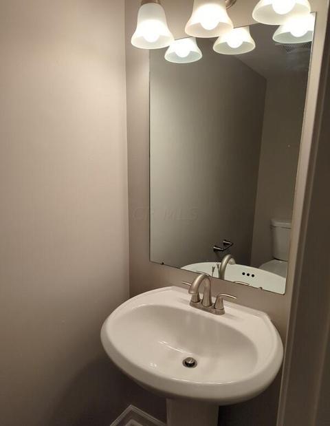 355 Constance St, Lockbourne, OH 43137 photo 7