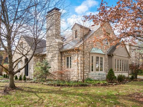 2529 E Broad St, Bexley, OH 43209