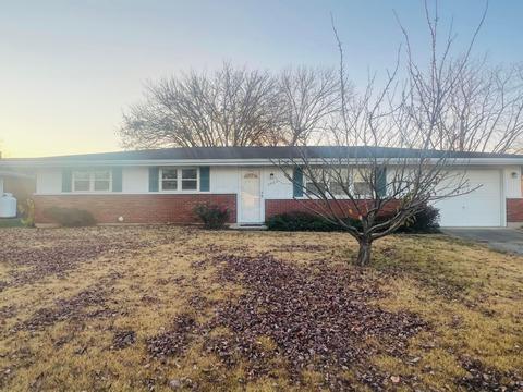 2005 Chippewa Dr, Circleville, OH 43113 photo 1