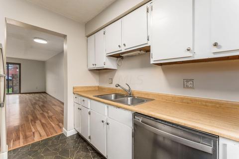 2874 Timber Range Ct, Columbus, OH 43231 photo 6