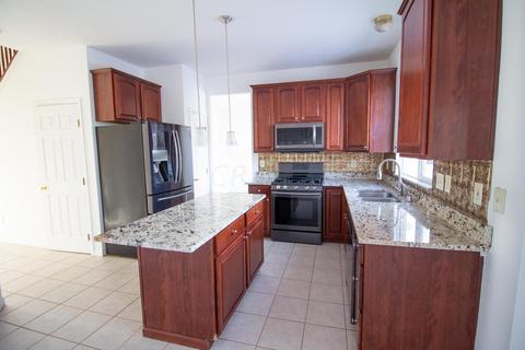 110 Trail East SW, Pataskala, OH 43062 photo 5