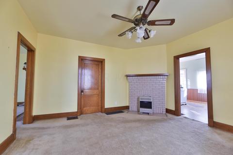 504 E Broadway St, Wellston, OH 45692 photo 6