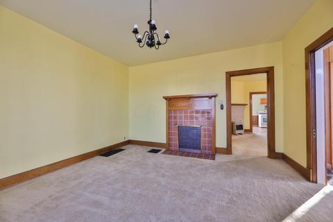 504 E Broadway St, Wellston, OH 45692 photo 5