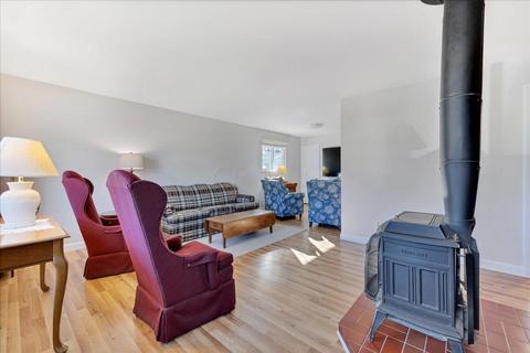 1883 Ormond Ave, Columbus, OH 43224 photo 5
