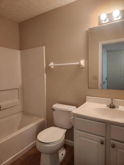 5379 Cypress Chase, Columbus, OH 43228 photo 9