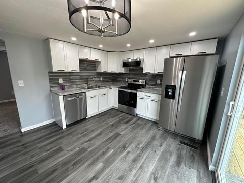 429 Faye Ave, Circleville, OH 43113 photo 6