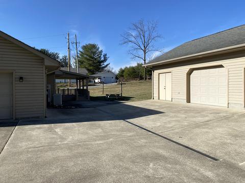 2193 Mayhew Rd, Jackson, OH 45640 photo 3