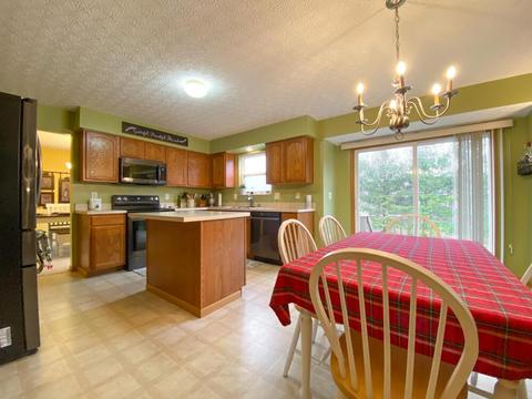 320 Victor Dr, Circleville, OH 43113 photo 3