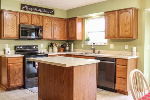 320 Victor Dr, Circleville, OH 43113 photo 5