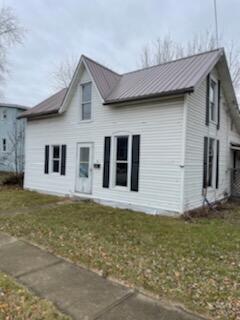 30 State St, Jeffersonville, OH 43128