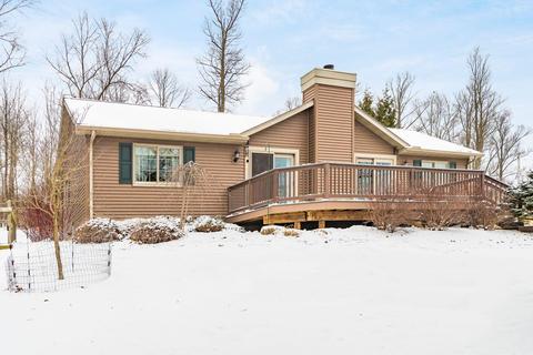 10135 N Morrison Rd, Dresden, OH 43821 photo 1