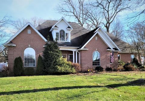 4 Ness Pl, Marietta, OH 45750