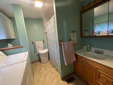 364 E Hunter St, Logan, OH 43138 photo 26