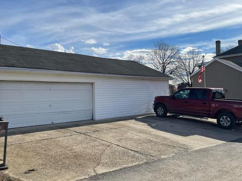 364 E Hunter St, Logan, OH 43138 photo 8