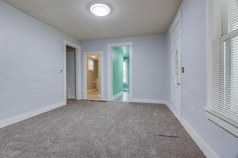 86 Dayton Ave, Springfield, OH 45506 photo 9