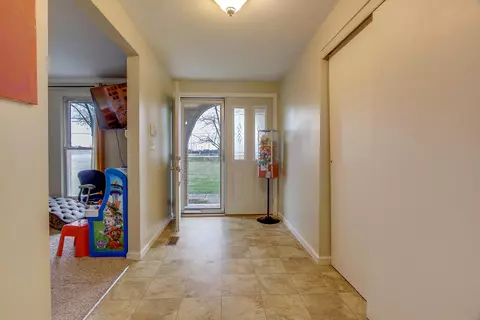 3715 Springfield Jamestown Rd, Springfield, OH 45502 photo 10