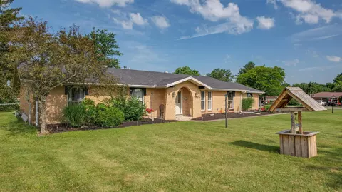 3715 Springfield Jamestown Rd, Springfield, OH 45502 photo 4