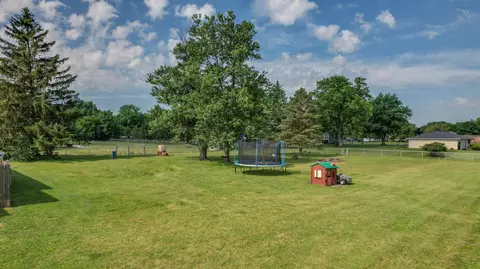 3715 Springfield Jamestown Rd, Springfield, OH 45502 photo 9