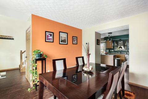 5572 Walnut View Blvd, Columbus, OH 43230 photo 4