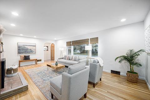 3176 Redding Rd, Columbus, OH 43221 photo 8
