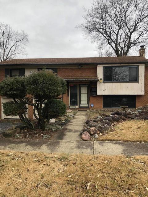 2875 Keystone Dr, Columbus, OH 43209