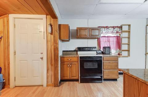 647 E Southern Ave, Springfield, OH 45505 photo 13