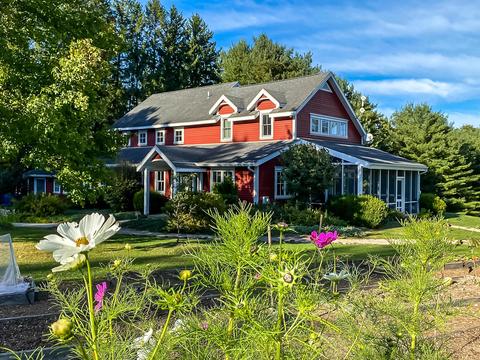 8950 Lavelle Rd, Athens, OH 45701