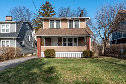 358 E Weber Rd, Columbus, OH 43202 photo 1