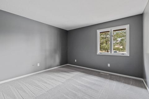 271 Delegate Dr, Columbus, OH 43235 photo 21