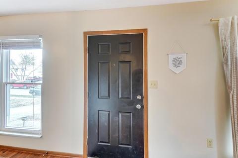 3823 Farm Brook Ln, Columbus, OH 43204 photo 4