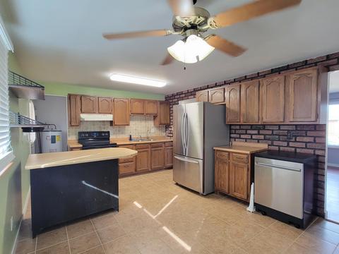 2065 Ottawa Dr, Circleville, OH 43113 photo 3