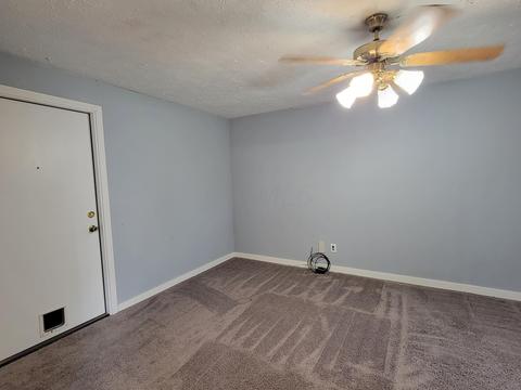 2065 Ottawa Dr, Circleville, OH 43113 photo 6