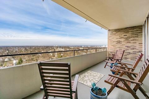 1000 Urlin Ave #1810, Columbus, OH 43212 | 39 Photos - Movoto